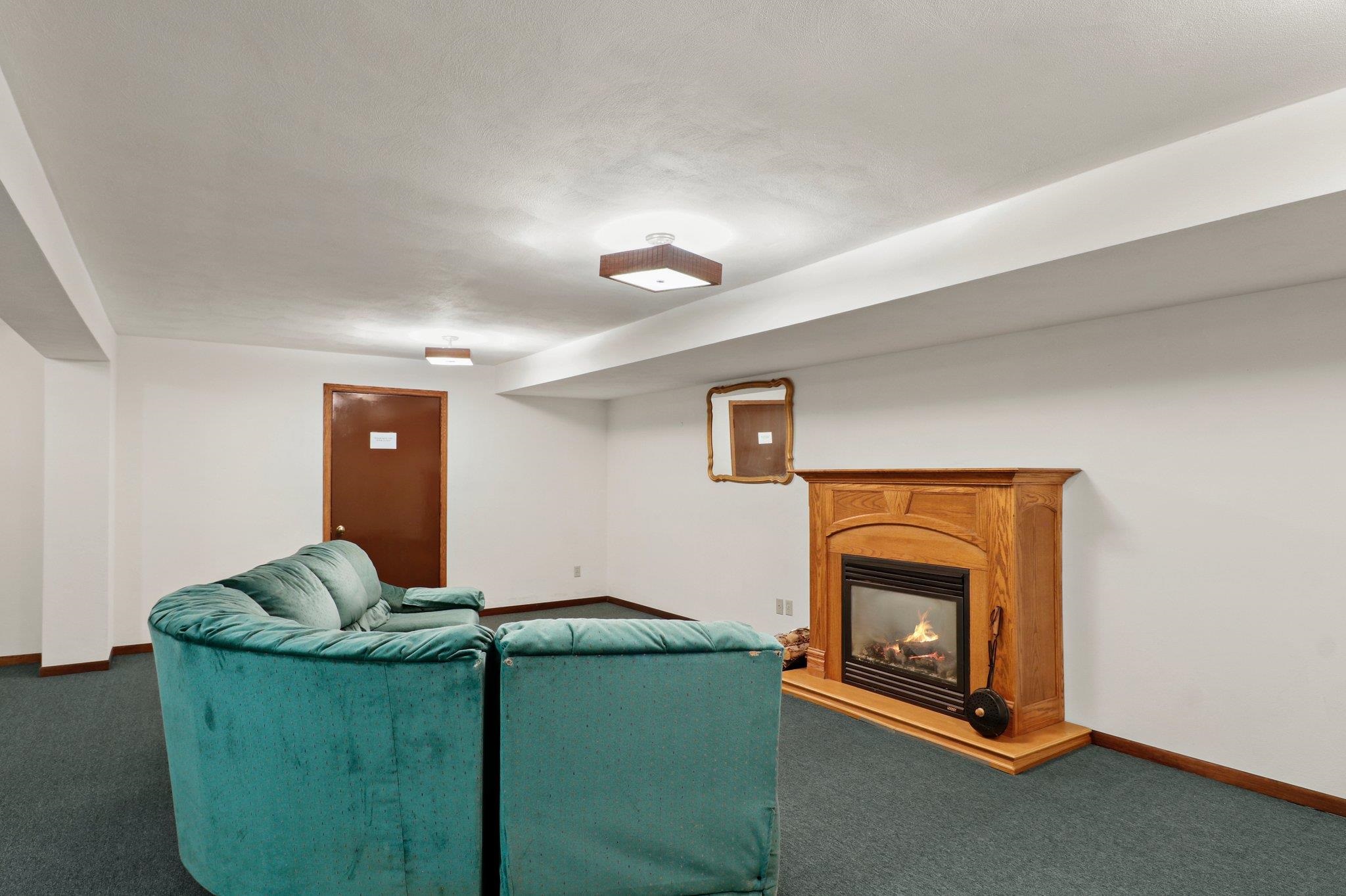 Janesville, Wisconsin 53546, United States, 3 Bedrooms Bedrooms, ,3 BathroomsBathrooms,Residential,Pending,143190