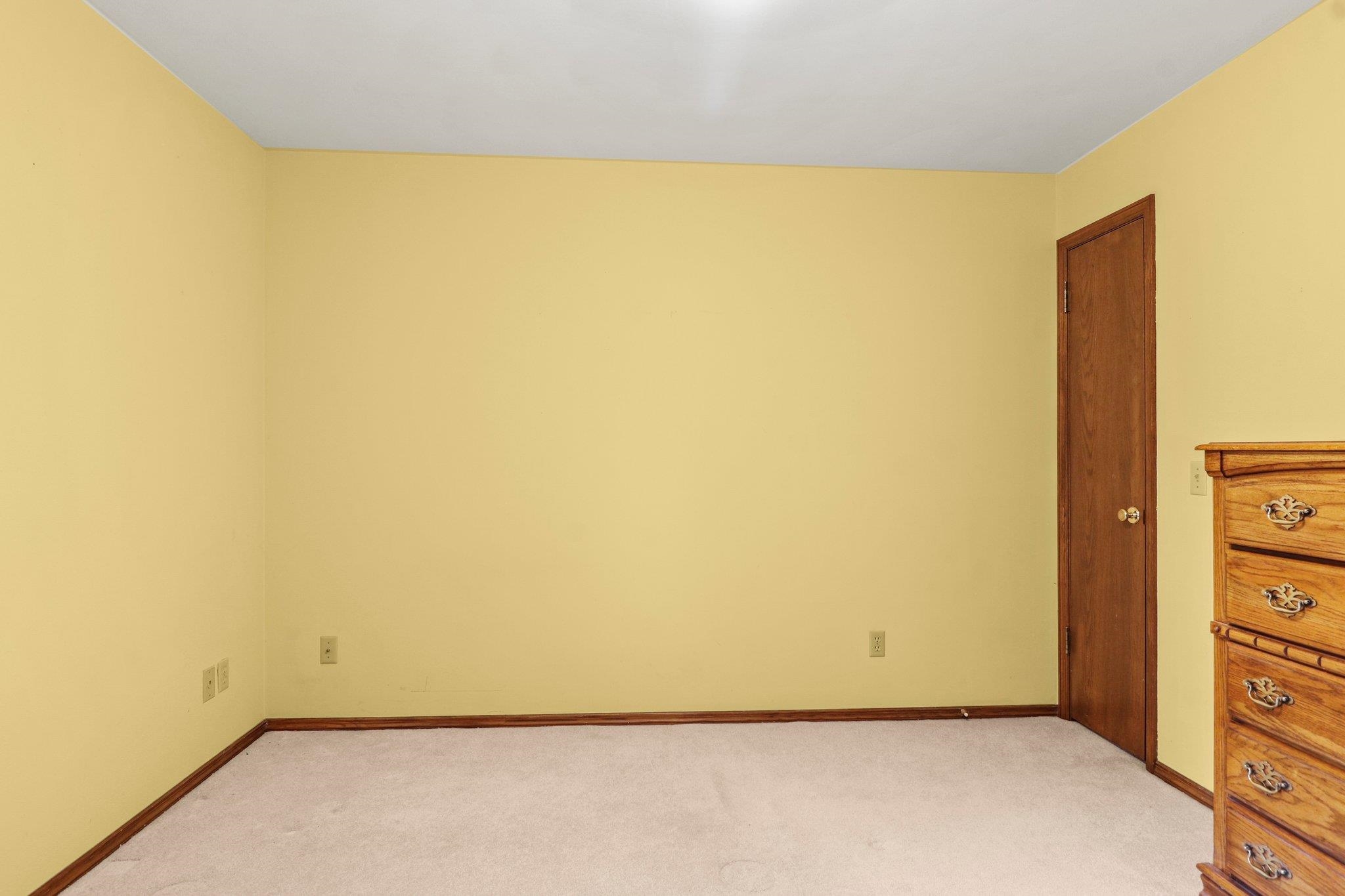 Janesville, Wisconsin 53546, United States, 3 Bedrooms Bedrooms, ,3 BathroomsBathrooms,Residential,Pending,143190