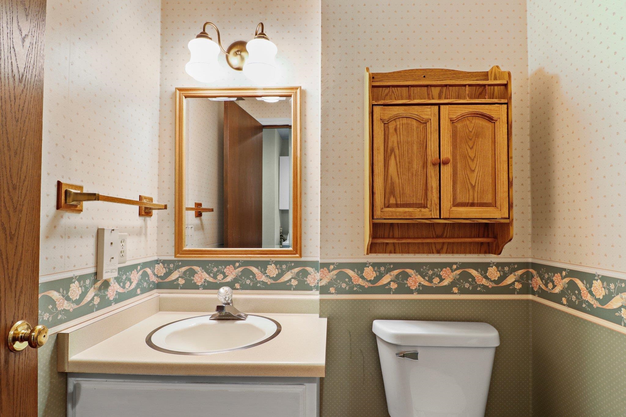 Janesville, Wisconsin 53546, United States, 3 Bedrooms Bedrooms, ,3 BathroomsBathrooms,Residential,Pending,143190