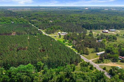 Tiny photo for 399 Twin Lakes Trail, Nekoosa, WI 54457 (MLS # 2001241)
