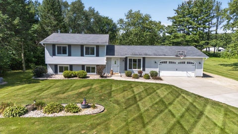Property photo of 3425 Meadow Road, Verona, WI 53593