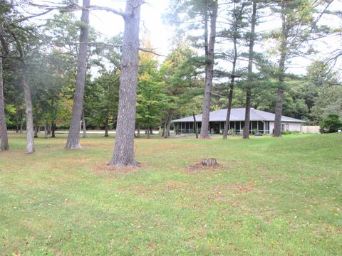 Tiny photo for 567 Underwood Avenue, Montello, WI 53949 (MLS # 2010225)