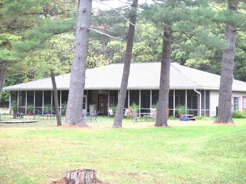 Photo of 567 Underwood Avenue, Montello, WI 53949 (MLS # 2010225) Photo of 567 Underwood Avenue, Montello, WI 53949 (MLS # 2010225)