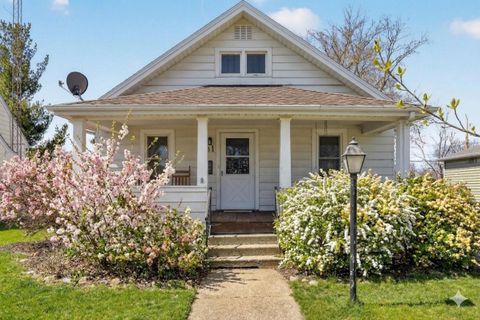 Photo of 931 Eisenhower Avenue, Janesville, WI 53545 (MLS # 2020114)