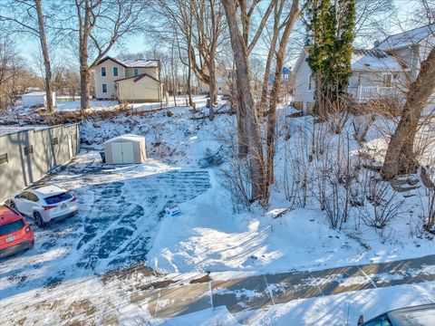 Photo of 217 S 6th Street, Stoughton, WI 53589 (MLS # 2015195)