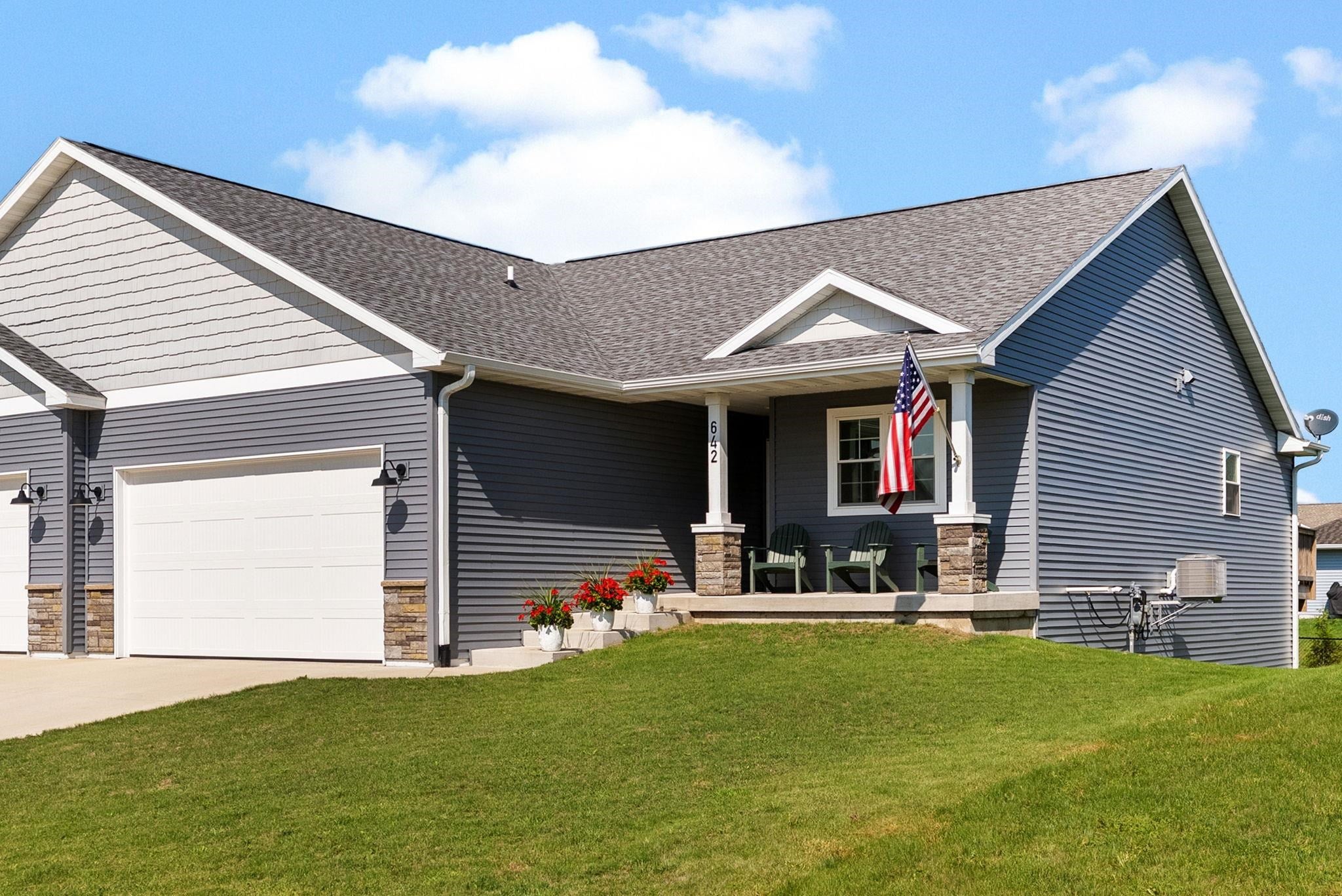 642 Locust Lane - Photo 2