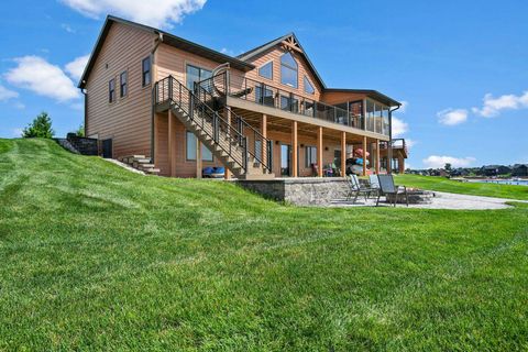 Photo of N8676 Beachtown Circle, New Lisbon, WI 53950 (MLS # 2027863)