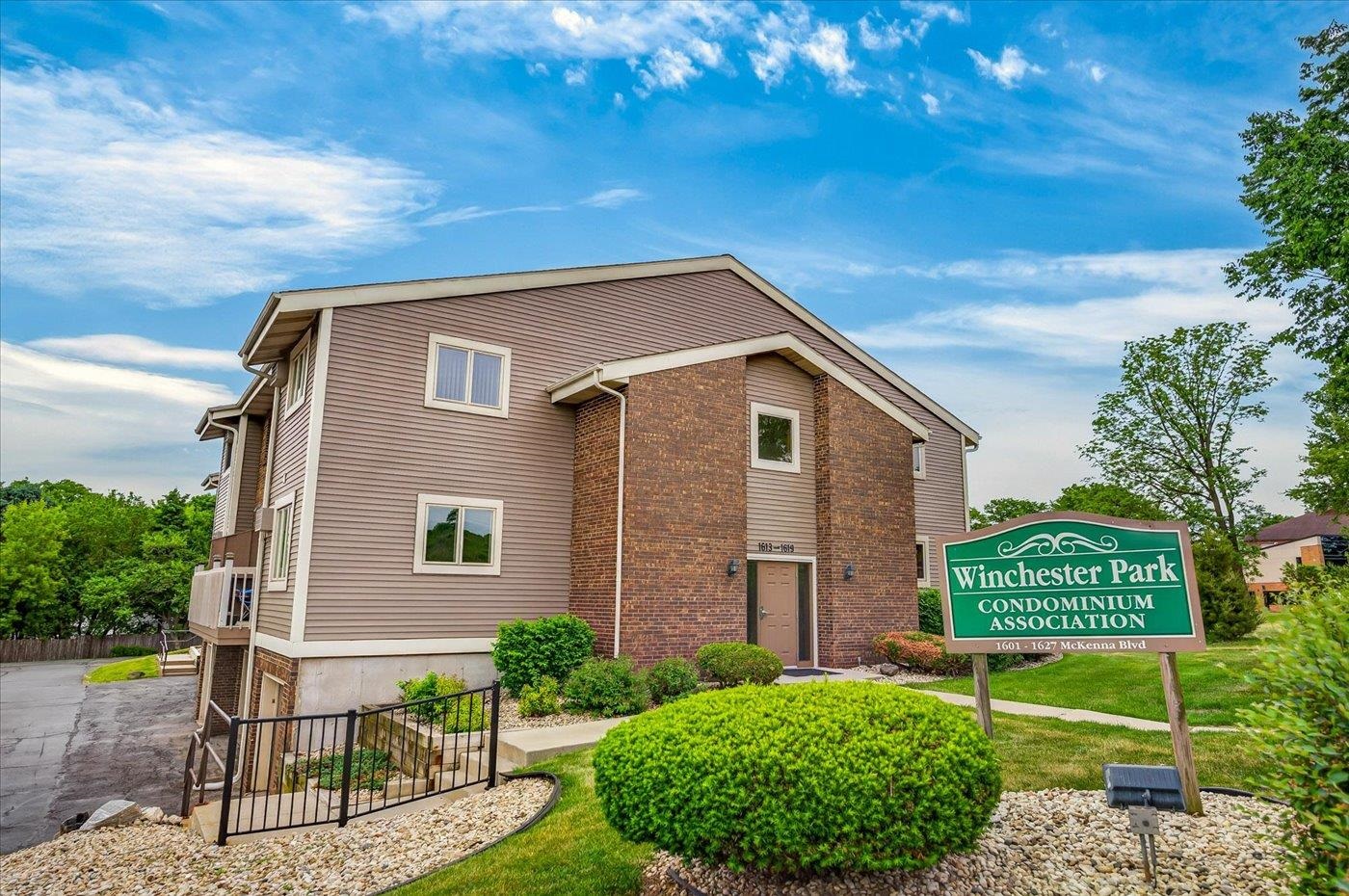 1617 Mckenna Boulevard 1617