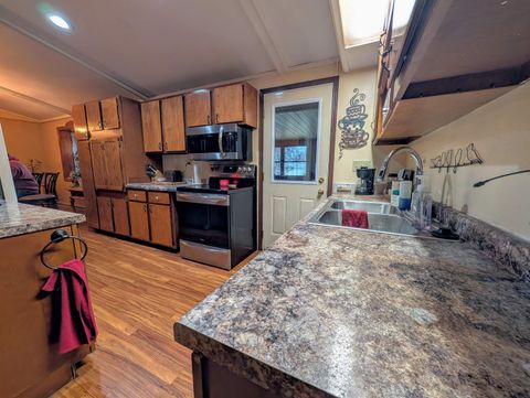 Tiny photo for 211 S Buchanan Street, Prairie Du Chien, WI 53821 (MLS # 2012700)