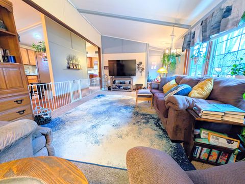 Tiny photo for 211 S Buchanan Street, Prairie Du Chien, WI 53821 (MLS # 2012700)