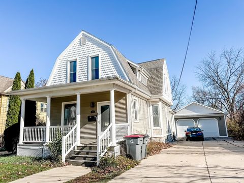 Photo of 408 S 1st Street, Evansville, WI 53536 (MLS # 2012605)