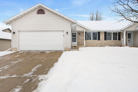Photo of 219 Chateau Drive, Cottage Grove, WI 53527 (MLS # 2013595)