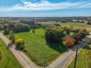 5689 County Road D Oregon WI 53575