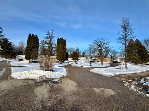 Photo of 24 Bancroft Drive, Richland Center, WI 53581 (MLS # 1991155)