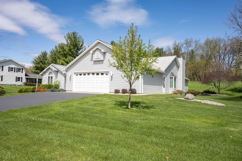 Tiny photo for 1633 Michigan Avenue, Wisconsin Dells, WI 53965 (MLS # 1999208)