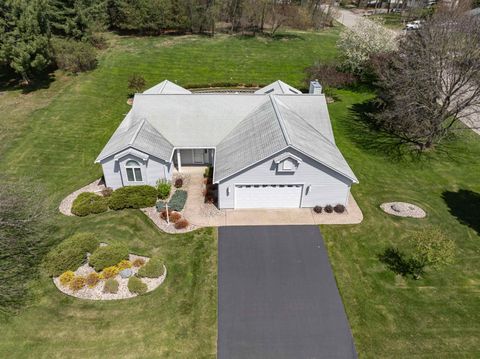 Tiny photo for 1633 Michigan Avenue, Wisconsin Dells, WI 53965 (MLS # 1999208)