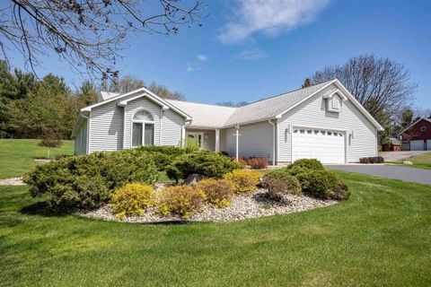 Tiny photo for 1633 Michigan Avenue, Wisconsin Dells, WI 53965 (MLS # 1999208)