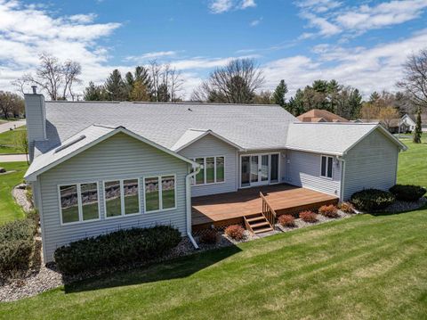 Tiny photo for 1633 Michigan Avenue, Wisconsin Dells, WI 53965 (MLS # 1999208)