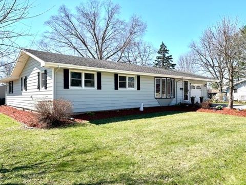 Photo of 907 Lamar Drive, Milton, WI 53563 (MLS # 2020214)