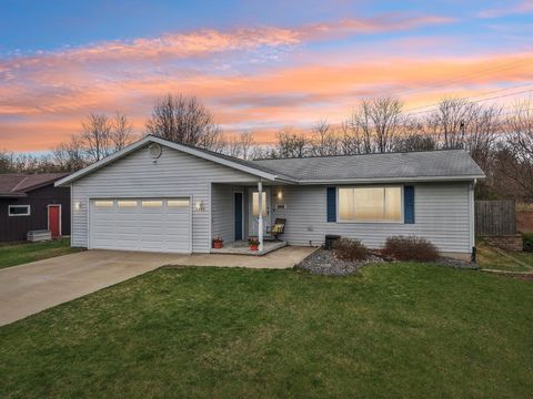 2440 Red Court, Portage, WI 53901 - #: 1998583