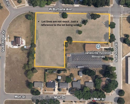 2300 S JACKSON ST, JANESVILLE, WI 53546 - Image d0bfafc29d8ee16b181e2b192b844372/2473282096