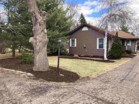 Photo of 2224 Hwy 51, Stoughton, WI 53589 (MLS # 2019255)