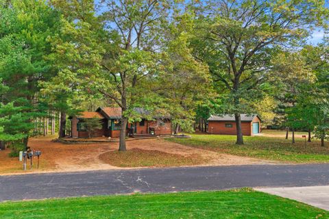 Photo of 391 White Horse Court, Nekoosa, WI 54457 (MLS # 2008745) Photo of 391 White Horse Court, Nekoosa, WI 54457 (MLS # 2008745)