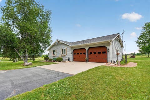 Photo of W8127 Dumke Road, Portage, WI 53901 (MLS # 2025590)