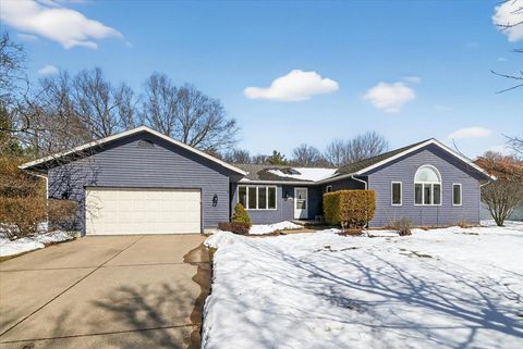 Photo of 7402 Longmeadow Road, Madison, WI 53717 (MLS # 2020071)