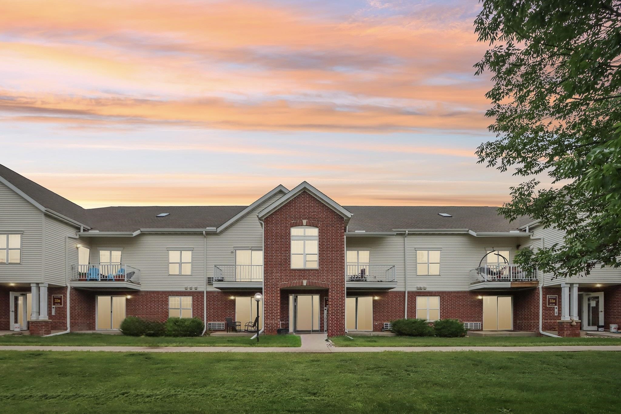 Baraboo, Wisconsin 53913, United States, 1 Bedroom Bedrooms, ,1 BathroomBathrooms,Residential,Active,151145