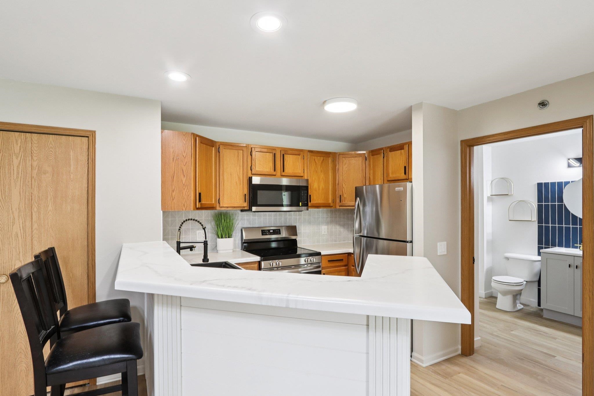 Baraboo, Wisconsin 53913, United States, 1 Bedroom Bedrooms, ,1 BathroomBathrooms,Residential,Active,151145