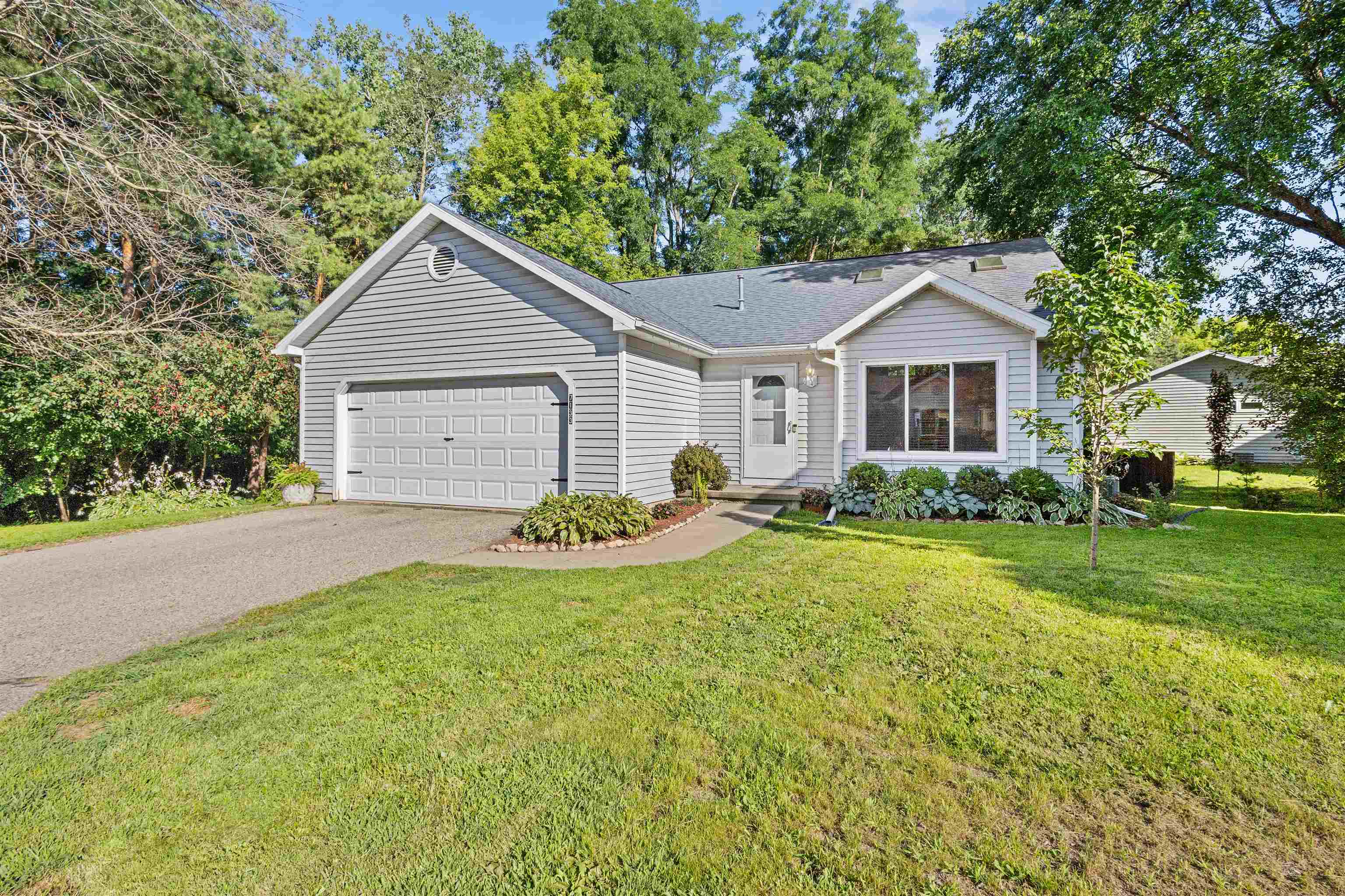 7133 E Valley Ridge Drive