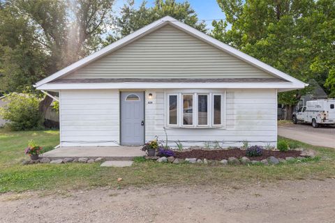 Photo of 6114 S Highway 51, Janesville, WI 53546 (MLS # 2008648)