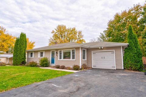 Photo of 203 S Kerch Street, Brooklyn, WI 53521 (MLS # 2022170)