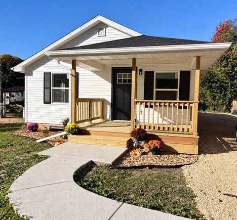 Photo of 1617 E Road 3, Edgerton, WI 53534 (MLS # 2034889)