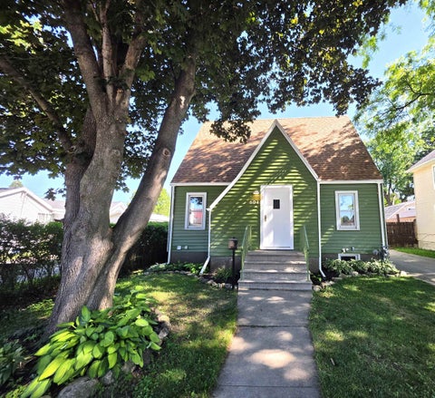 Photo of 604 E Franklin Street, Waupun, WI 53963 (MLS # 2026494)