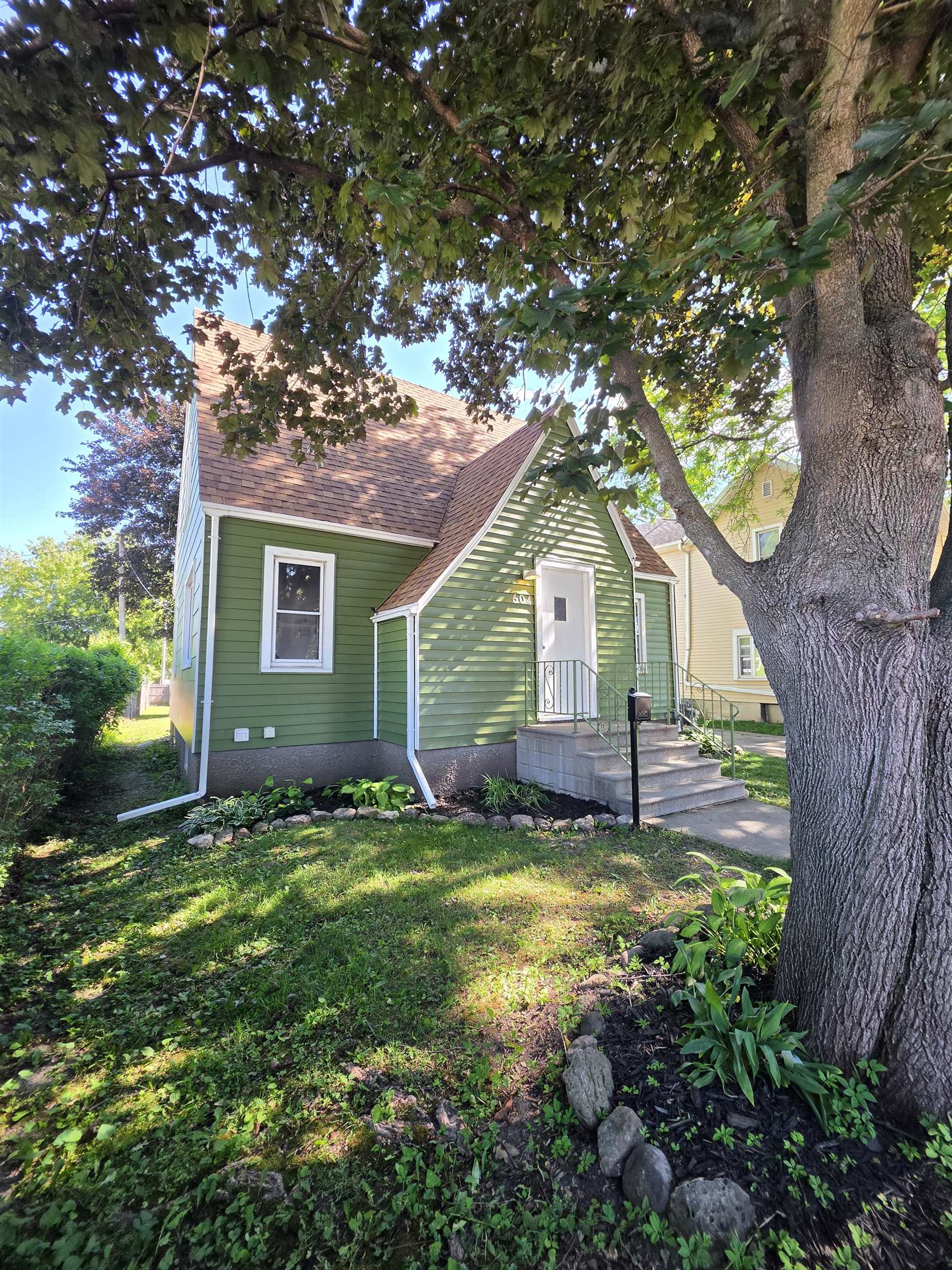 604 E Franklin Street