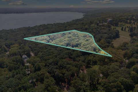 109 Constance Boulevard Williams Bay WI 53191