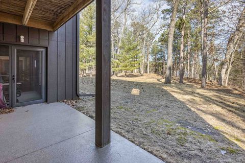 Tiny photo for 1 Dogwood Trail, Wisconsin Dells, WI 53965 (MLS # 1996146)