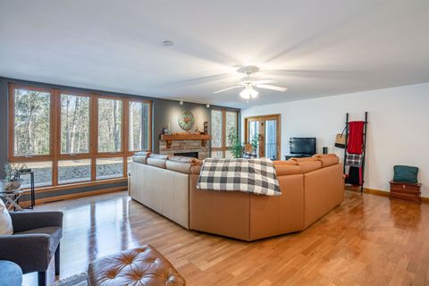 1 Dogwood Trail, Wisconsin Dells, WI 53965 - #: 1996146