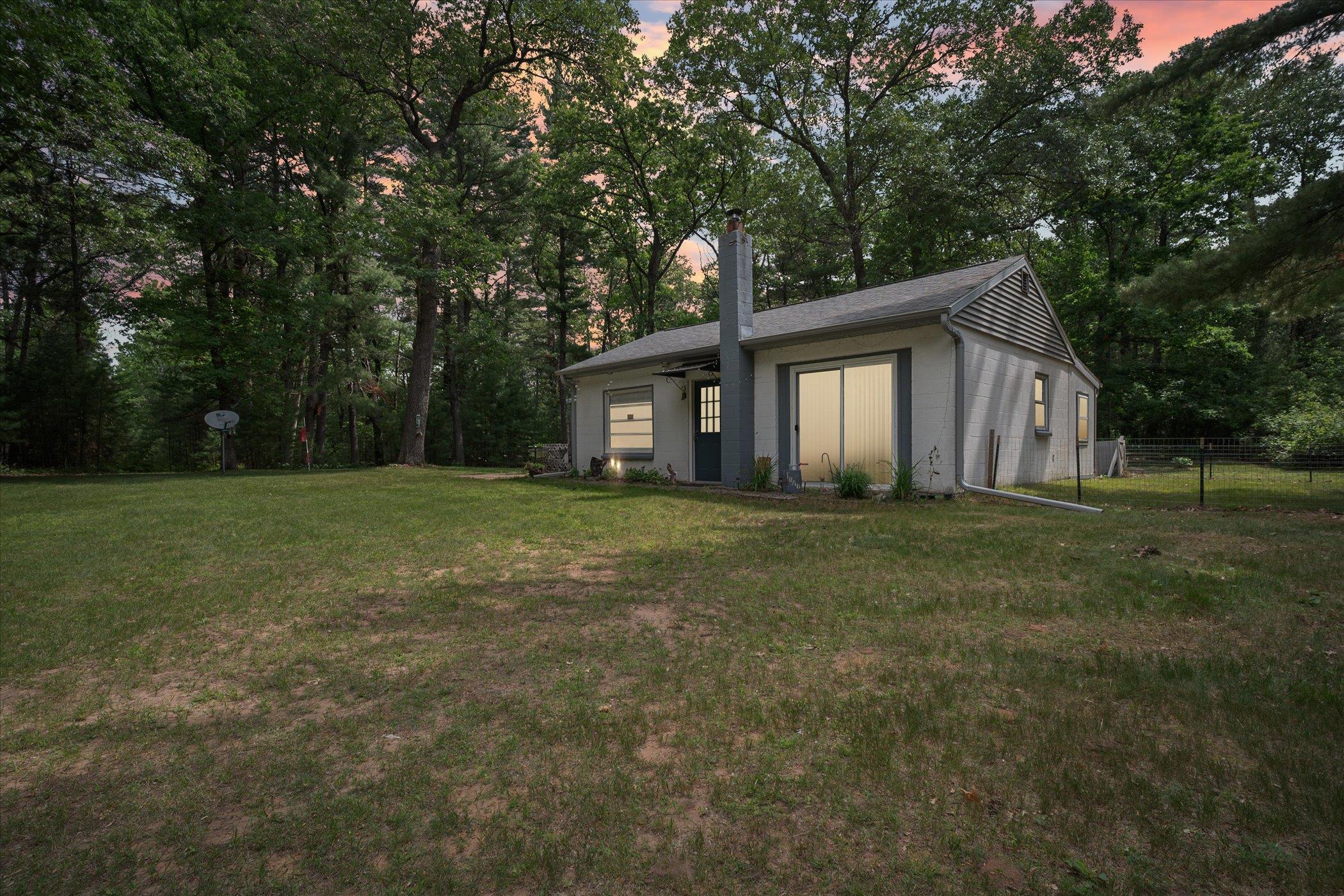 Friendship, Wisconsin 53934, United States, 2 Bedrooms Bedrooms, ,1 BathroomBathrooms,Residential,Active,158057 Friendship, Wisconsin 53934, United States, 2 Bedrooms Bedrooms, ,1 BathroomBathrooms,Residential,Active,158057