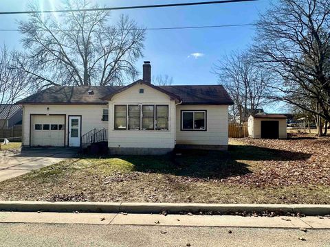 Photo of 921 Wilson Street, Princeton, WI 54968 (MLS # 2018133)