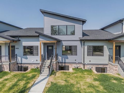 212 S Dewey Avenue, Reedsburg, WI 53959 - #: 1996828