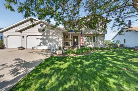 Photo of 137 Lynne Trail, Oregon, WI 53575 (MLS # 2024510)