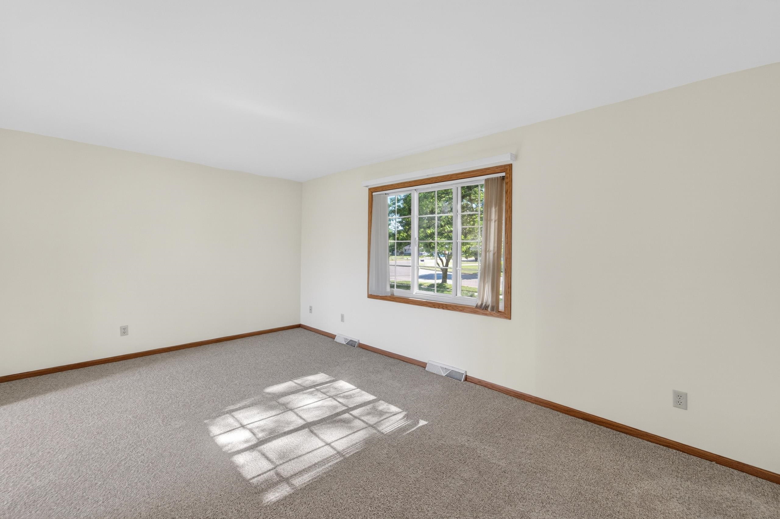137 Lynne Trail