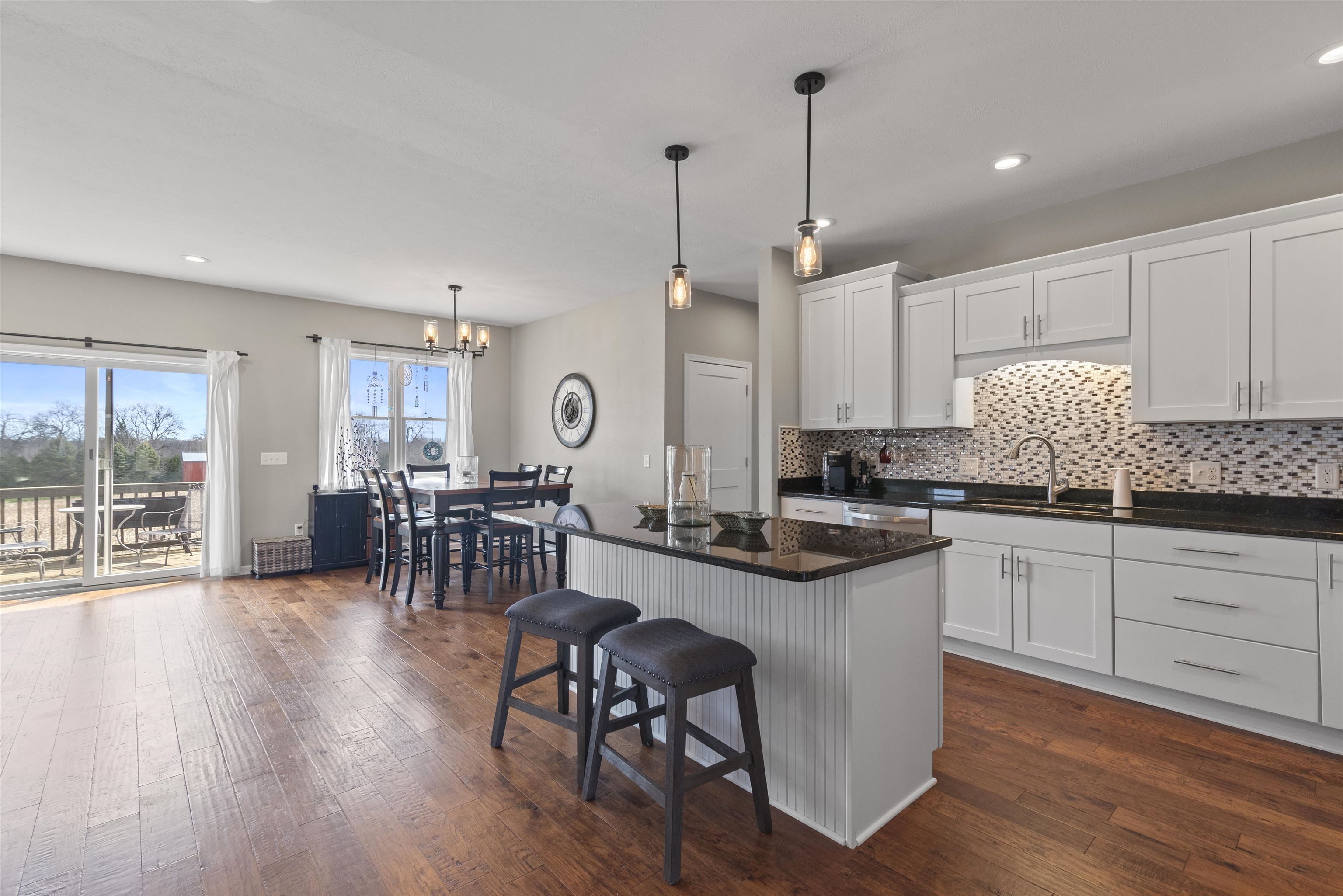 Janesville, Wisconsin 53548, United States, 4 Bedrooms Bedrooms, ,3 BathroomsBathrooms,Residential,Pending,105707