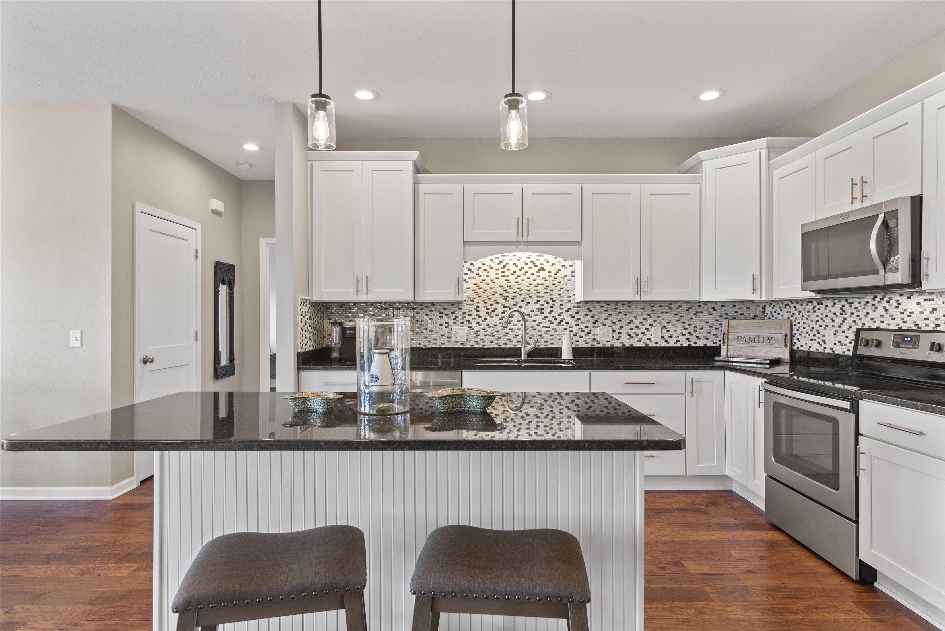 Janesville, Wisconsin 53548, United States, 4 Bedrooms Bedrooms, ,3 BathroomsBathrooms,Residential,Pending,105707