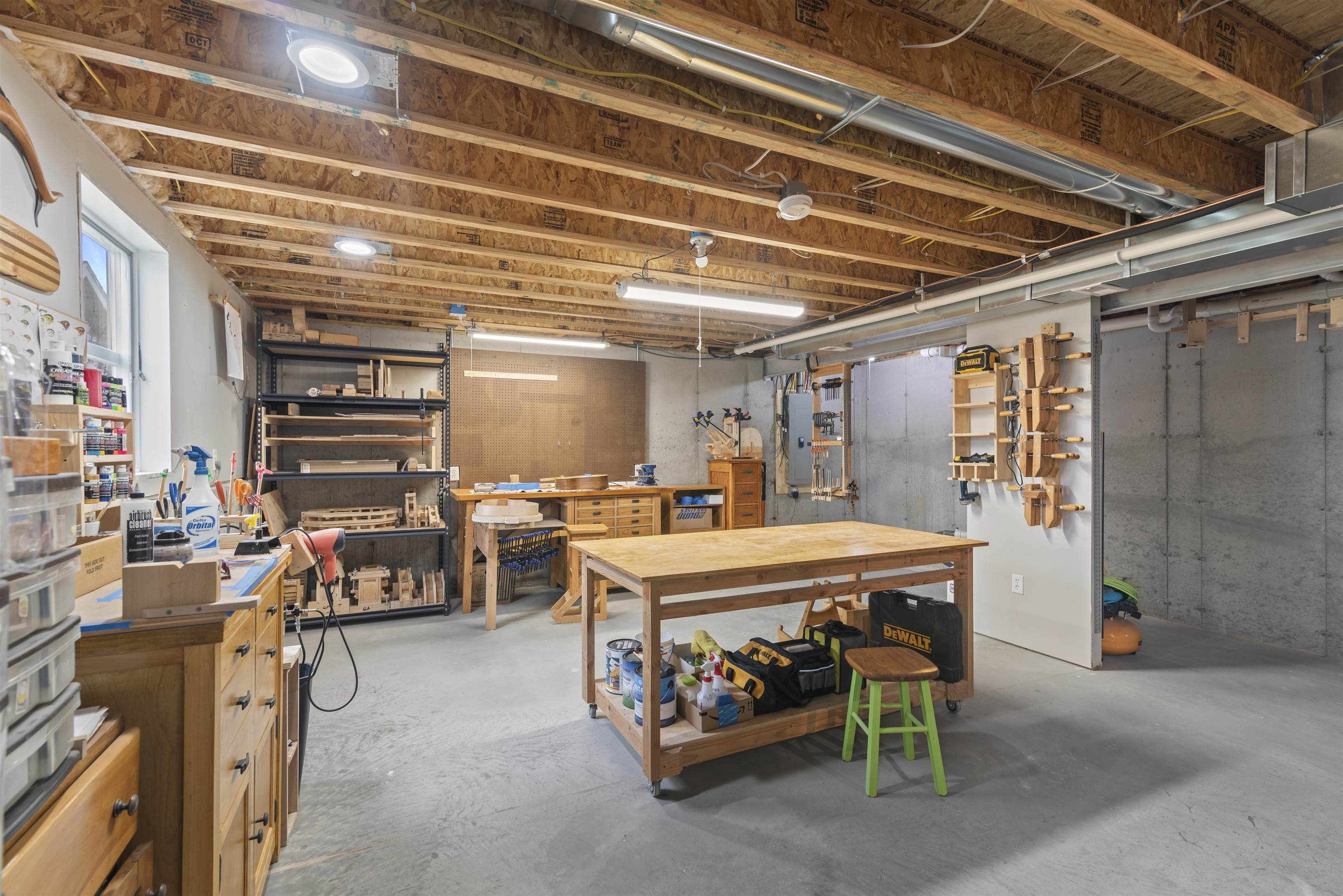 Janesville, Wisconsin 53548, United States, 4 Bedrooms Bedrooms, ,3 BathroomsBathrooms,Residential,Pending,105707