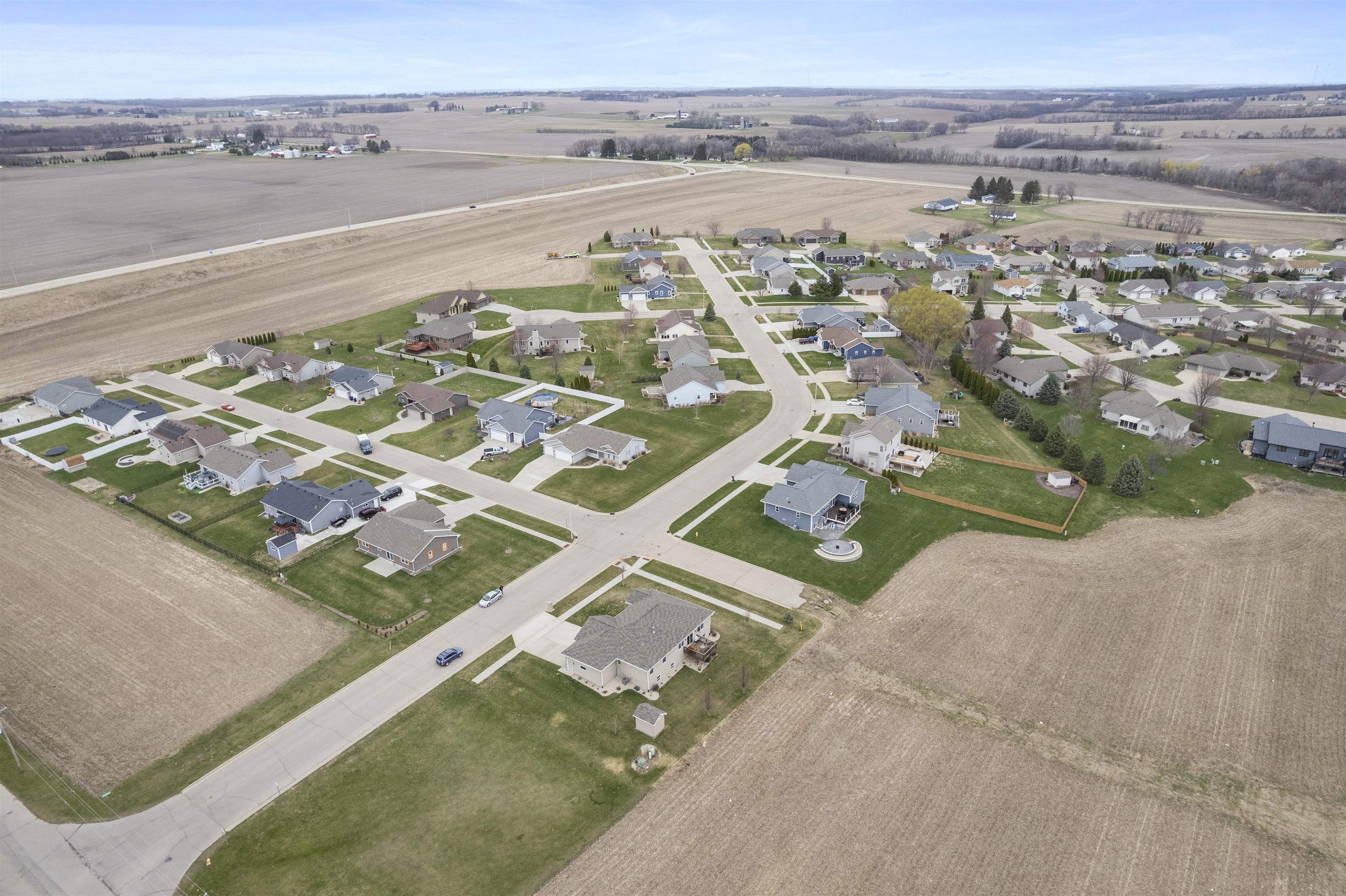 Janesville, Wisconsin 53548, United States, 4 Bedrooms Bedrooms, ,3 BathroomsBathrooms,Residential,Pending,105707