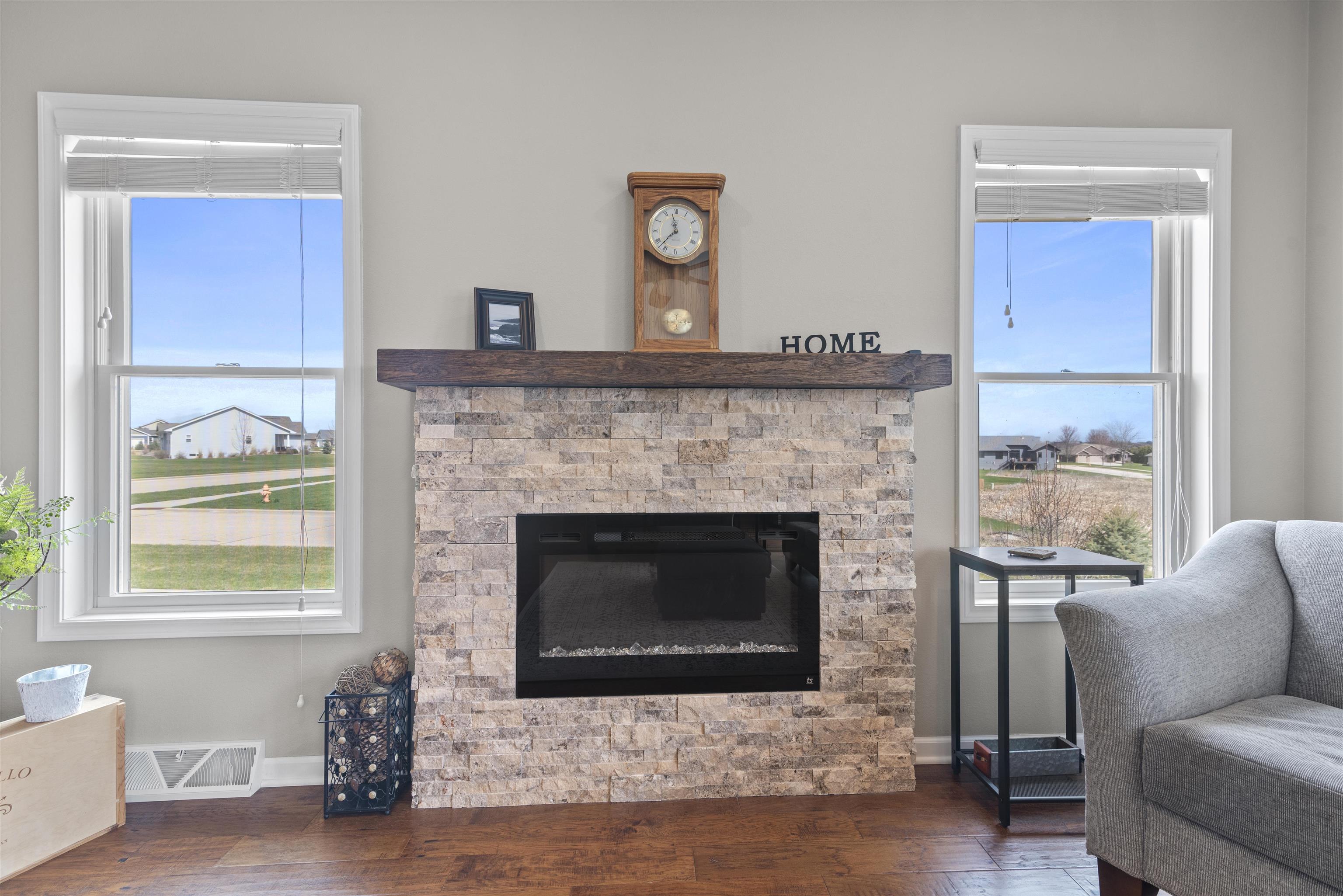 Janesville, Wisconsin 53548, United States, 4 Bedrooms Bedrooms, ,3 BathroomsBathrooms,Residential,Pending,105707